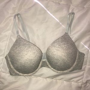 NWOT Victorias Secret Bra size 34C
